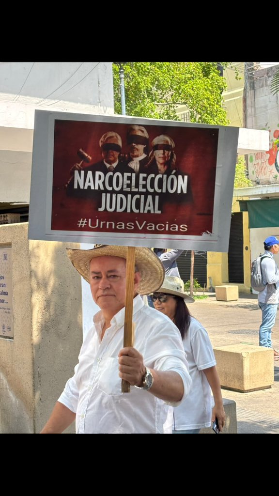 sandrakarinaib3's tweet photo. Jalisco 1/06/2025
#YoNoVotoElPrimeroDeJunio #YoResisto al #GolpeDeEstado de @Claudiashein
@ONUDHmexico https://t.co/mi1XP4WJMu