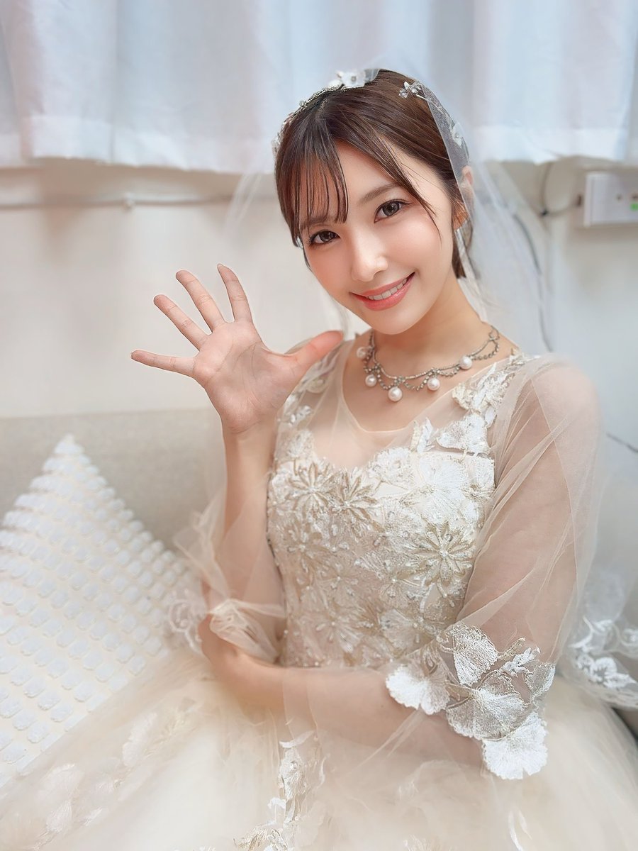 おはよう☀️

人生色んな事があるけど、
色んな事が無いと面白くないよね🥹❤️
楽しいことも辛いことも人生のスパイスになって、私を成長させてくれる✊🏻𖤐 ̖´-

さて、今日も1日頑張りますか🤭
えいえいお〜(∩´∀｀＠)⊃ https://t.co/3EkdXPPHtF