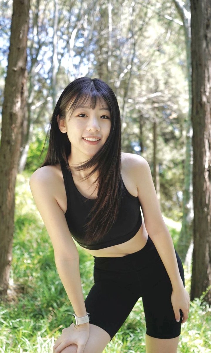 最近あったことリスト
・身長が160cmこえた
・夏バテで体重へった(すぐ増えるよね?)
・体育大会女子100m学年2位
・体育大会リレーアンカー

これからあることリスト
・中体連陸上補欠
・地域の相撲大会出場予定
・レスリング体験⁈
・期末テスト

#中学生