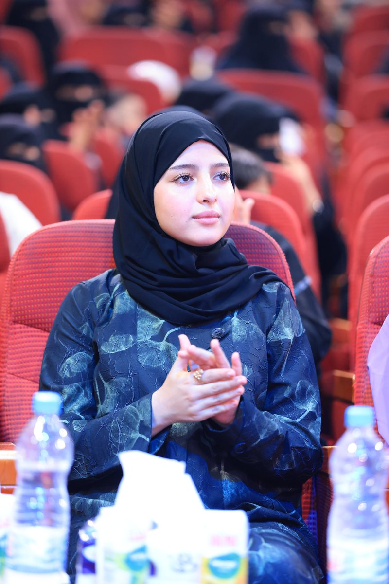 في المهرجان الختامي لمسابقة الممتاز 
العديد من الجوائز الذهبية من جنيهات وسبائك 
كل الشكر والتقدير للممتاز على روعة الإعداد للمهرجان وعلى كرم الضيافة وحفاوة الإستقبال فعلا  مهرجان في قمة التميز والجمال 
كما هي للسعيدة ولفريق النوادر ولكل من شارك في نجاح المهرجان .
#حليب_الممتاز