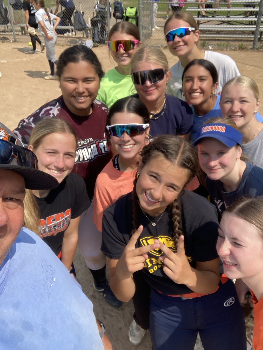 Danny Costa tweet media