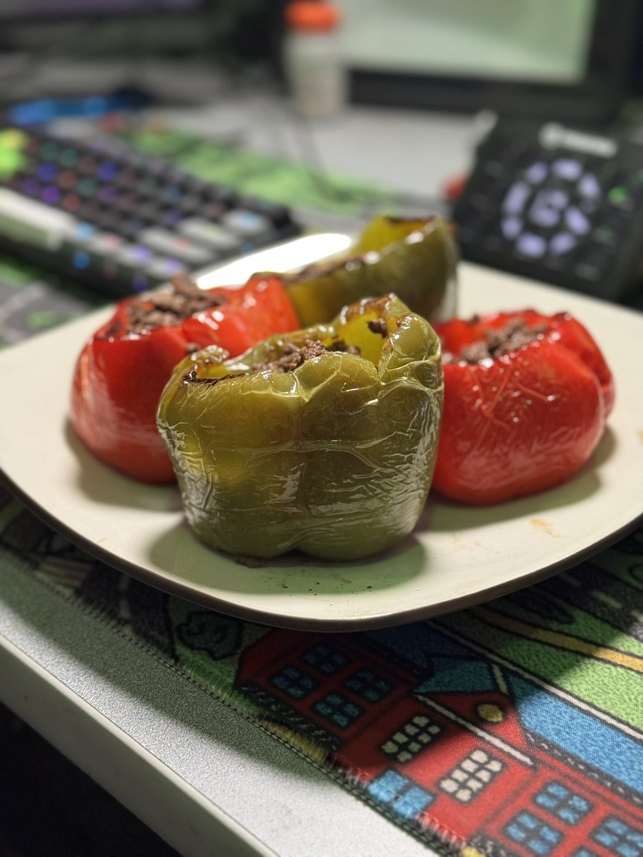 Mmmmm!  Looks good next to my new <a href="/altcustoms/">Alt Customs</a> keyboard and XL mouse pad!