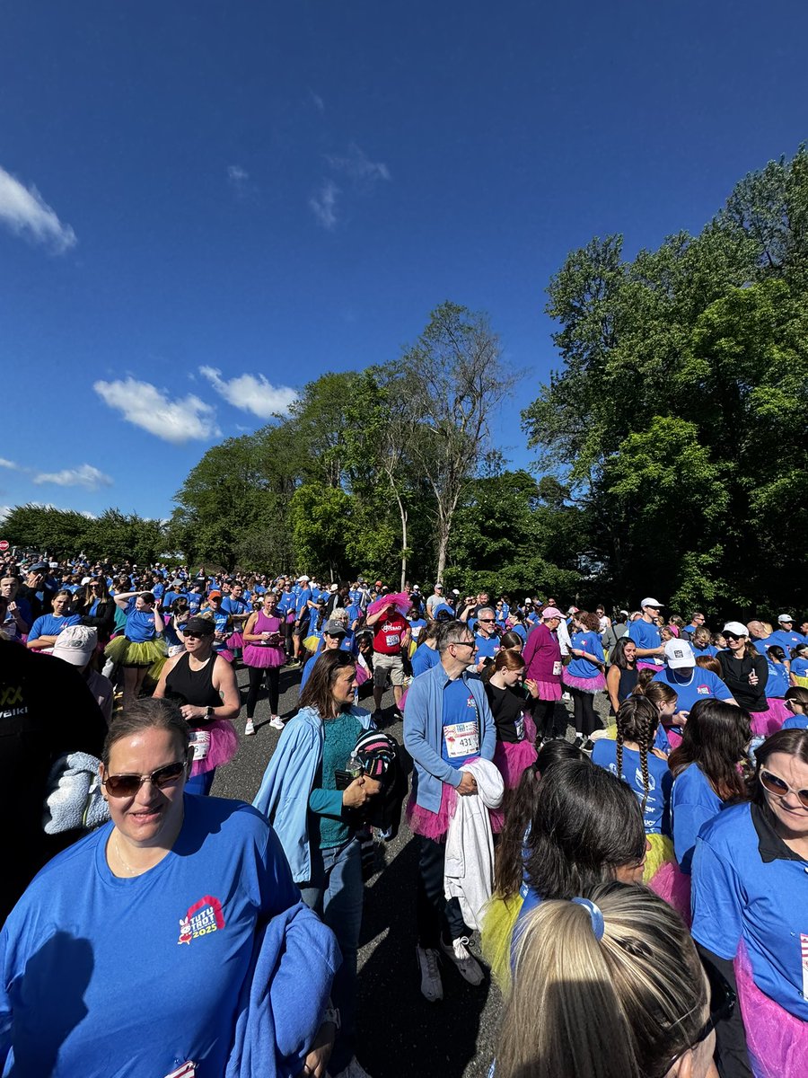 Our Girls in Motion team rocked the Tutu Trot at HSS among over 1k other runners! We are so proud of each of you for showing up week after week to work toward your movement goals. 👏🏃‍♀️ What a beautiful tribute to Liv. You are in our thoughts &amp; prayers, Olivia! #RPfamily