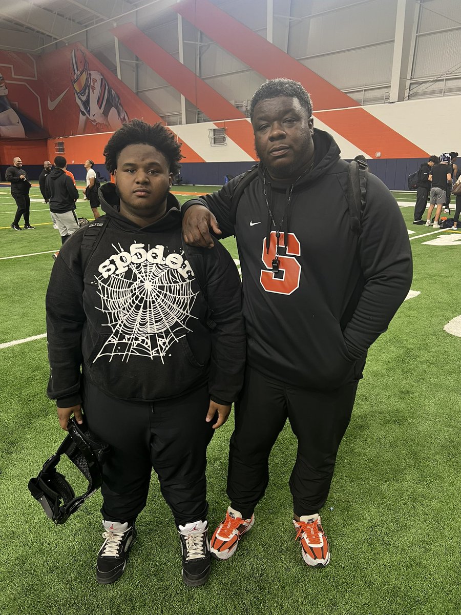 Anas Newsome (@anas_newsome) on Twitter photo Had a great time competing at <a href="/CuseFootball/">Syracuse Football</a> Mega Camp. Grateful for the opportunity to learn and get better🍊
<a href="/FranBrownCuse/">Fran Brown</a> <a href="/Coach_E_Rob/">Coach E. Rob</a> <a href="/CoachKeenan3AC/">Coach Keenan Wright</a> <a href="/RayWeed5/">Ray Weed</a> Had a great time competing at <a href="/CuseFootball/">Syracuse Football</a> Mega Camp. Grateful for the opportunity to learn and get better🍊
<a href="/FranBrownCuse/">Fran Brown</a> <a href="/Coach_E_Rob/">Coach E. Rob</a> <a href="/CoachKeenan3AC/">Coach Keenan Wright</a> <a href="/RayWeed5/">Ray Weed</a>