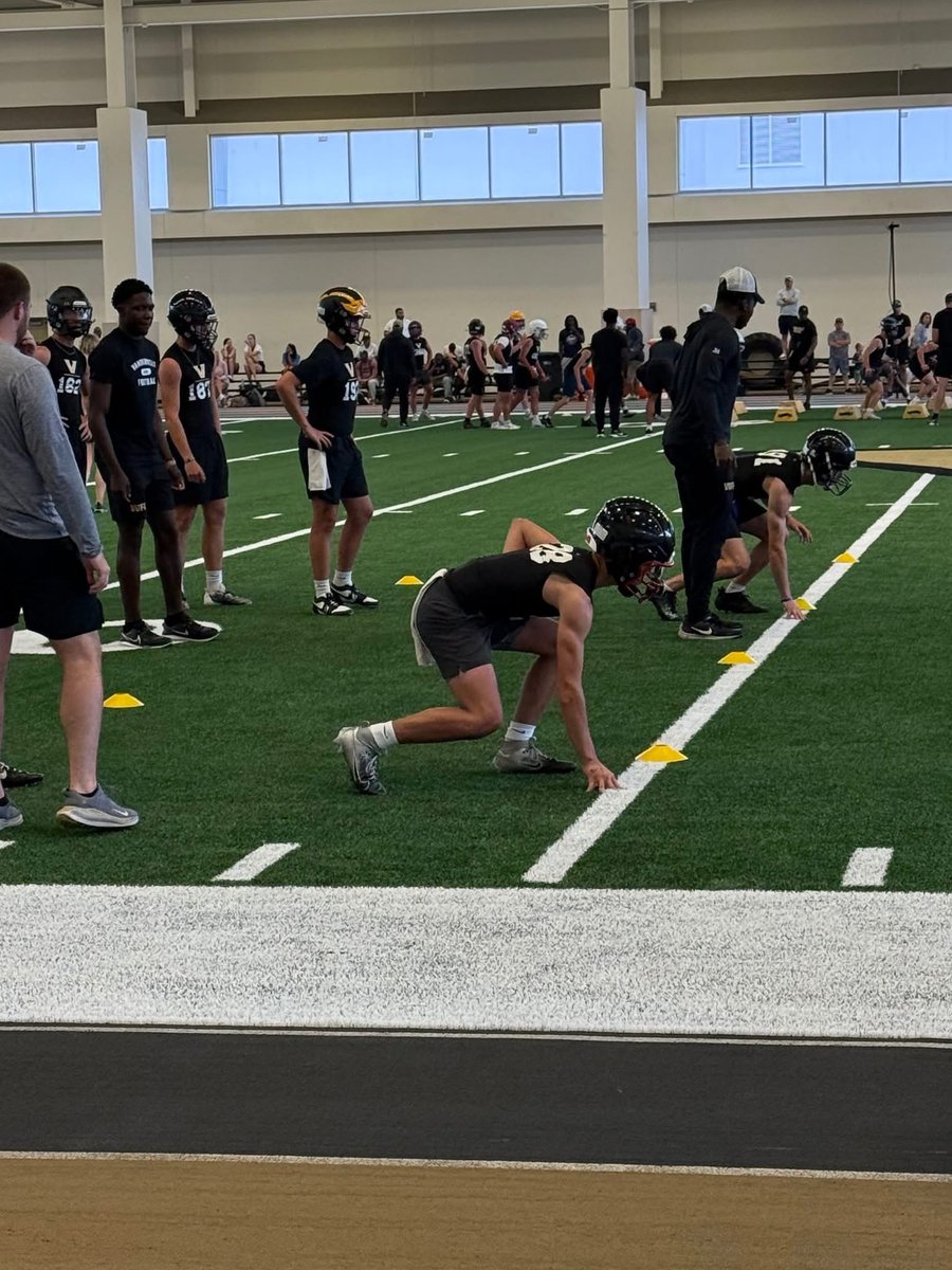 JrNowling's tweet image. Had a great time at @VandyFootball Prospect Camp today! Thank you @CoachAltman and coaches. Can’t wait to be back here next year.
@PrepRedzoneIN
@QBHitList
@xfactorQB
@On3Recruits