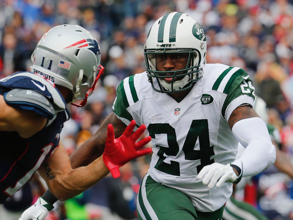 Pro Football Hall of Fame (@profootballhof) on Twitter photo .<a href="/Revis24/">Darrelle Revis</a> revolutionized cornerback play with his exceptional technique, footwork and ability to read quarterbacks. Known for "Revis Island," he consistently shut down top receivers, changing how defenses approach coverage. He is the focus of this week's #GoldJacketSpotlight! .<a href="/Revis24/">Darrelle Revis</a> revolutionized cornerback play with his exceptional technique, footwork and ability to read quarterbacks. Known for "Revis Island," he consistently shut down top receivers, changing how defenses approach coverage. He is the focus of this week's #GoldJacketSpotlight!