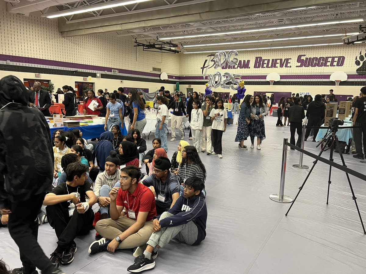 Lola Gayle tweet media