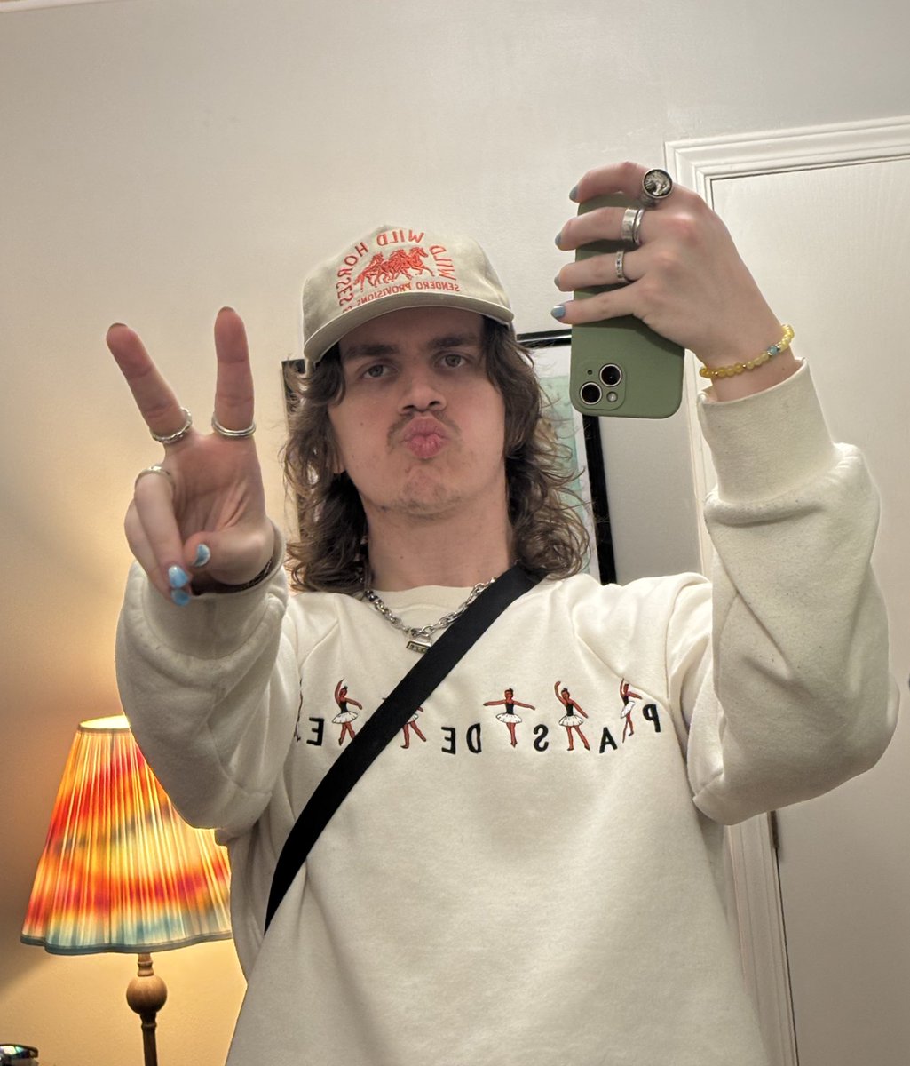 JOHN🧊 tweet media