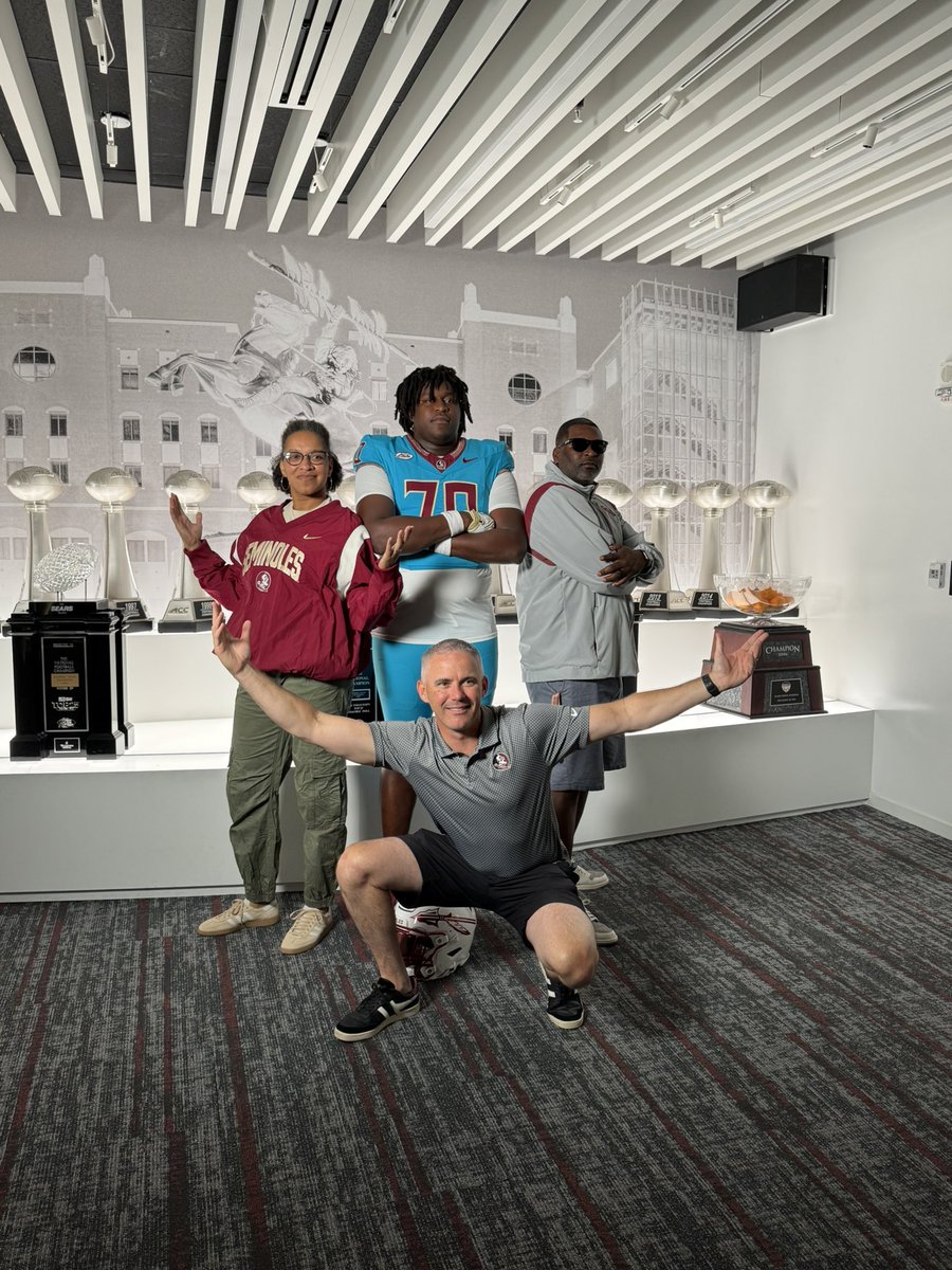 Coach J.Jones, Sr. tweet media