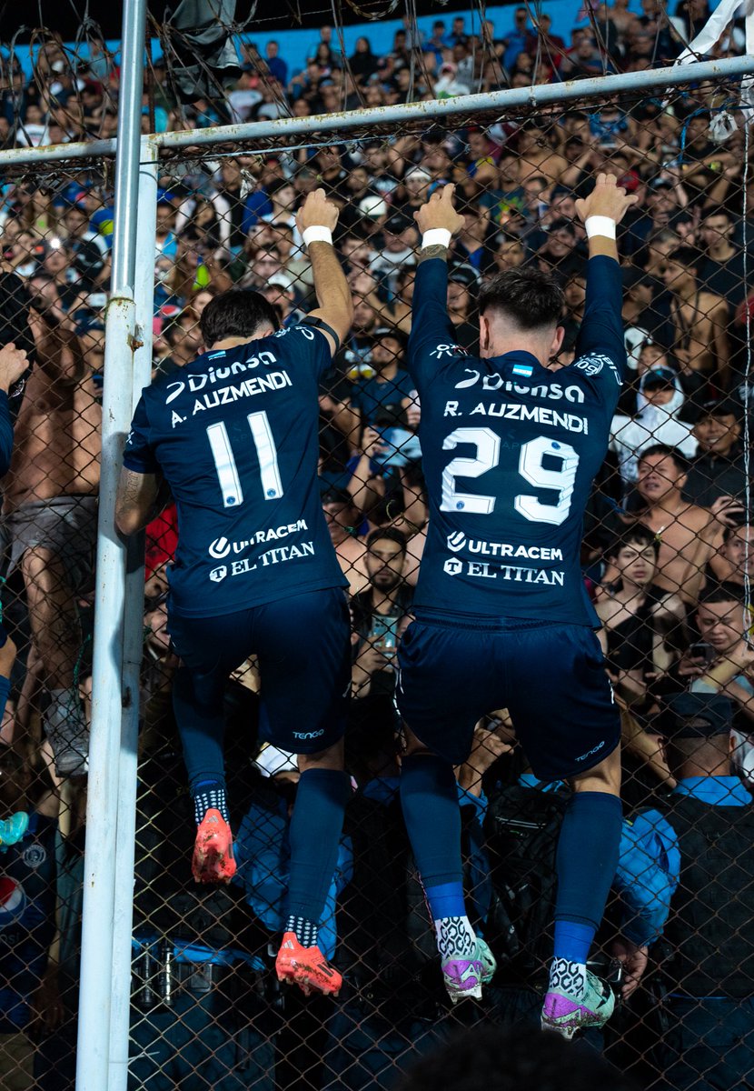 Se fueron pero estoy seguro que llevan nuestro escudo y color en el alma.💙 Gracias eternas muchachos.