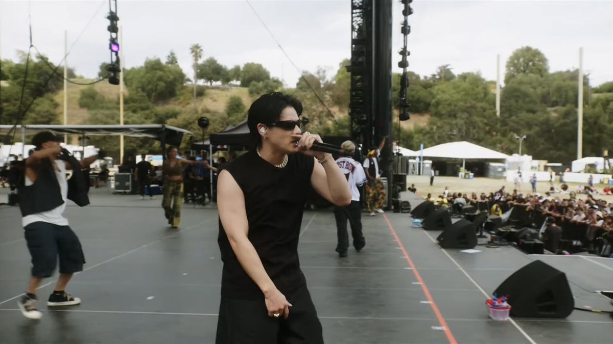 筋トレでゴツくなってるやん！！ #Number_i_HITCLA
#平野紫耀