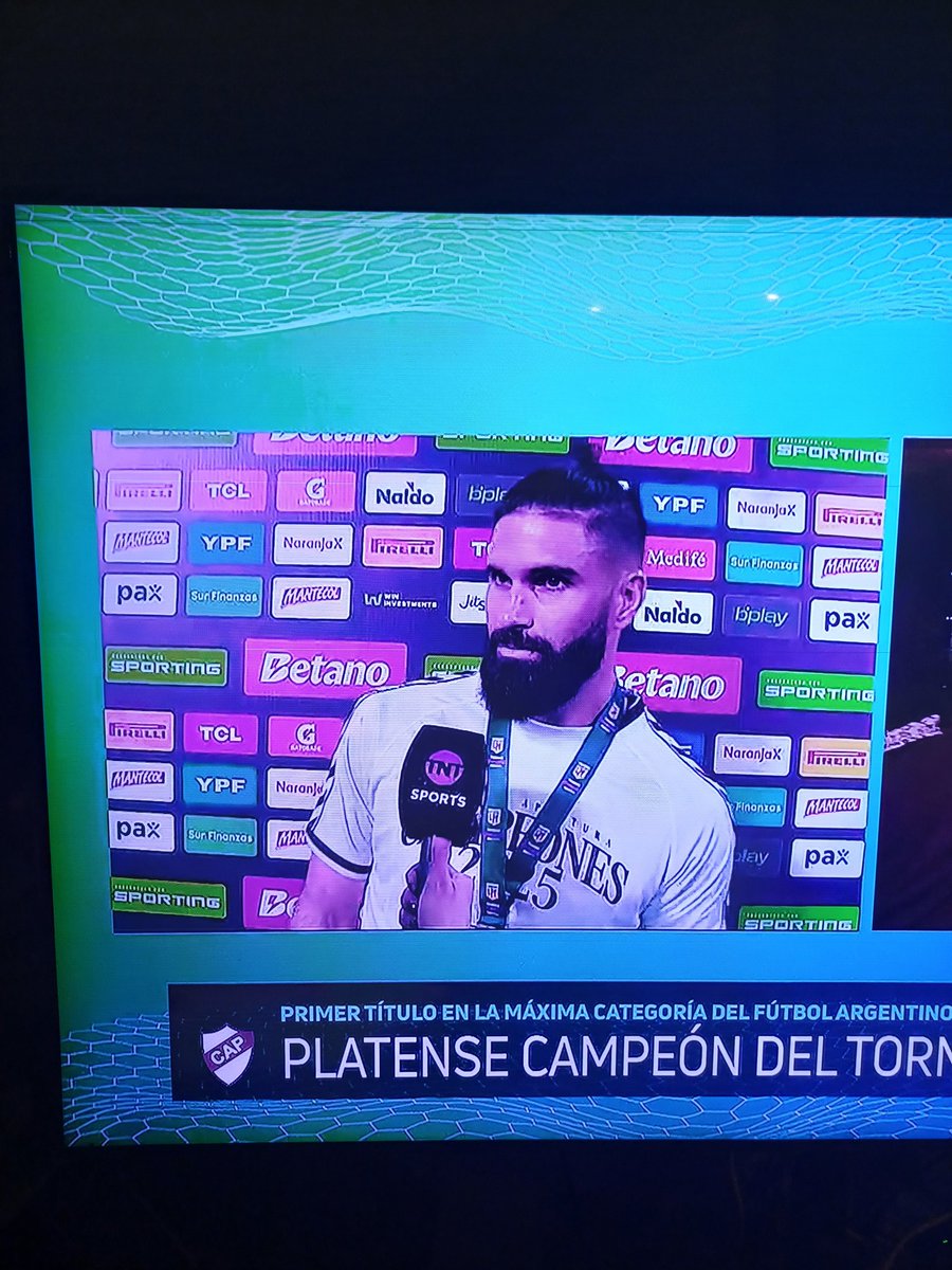 AversanoRolo's tweet photo. Y un dia este muchacho salió campeón... contala como quieras!!! https://t.co/PJCxdcCukb