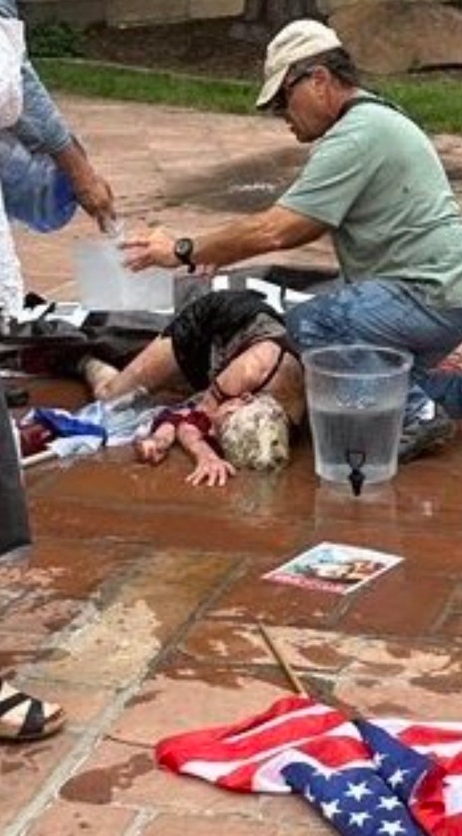 5 Jewish-Americans hospitalized after tonight’s terror attack with petrol bombs by Mohamed Soliman in Boulder, Colorado.

They were protesting for the release of the hostages held by Hamas

🇺🇸🇮🇱