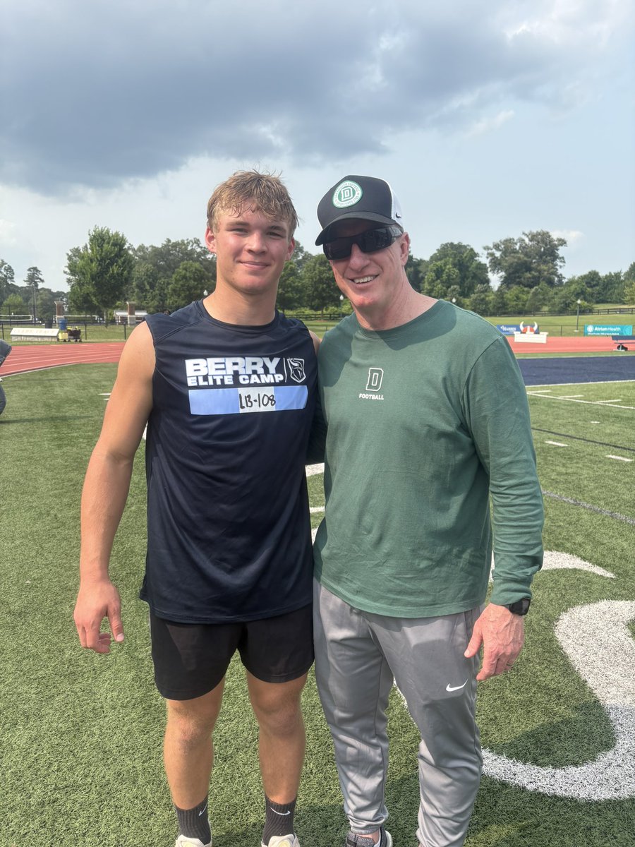 ColtonBogan's tweet image. Thank you @BerryFootball! Had an amazing camp with the opportunity to talk to some incredible coach’s! @Coachward1 @CoachOsbey @David_Hickson @Coach_McCorkle @David_Josephson @FB_CoachElliott @TerryUrsin