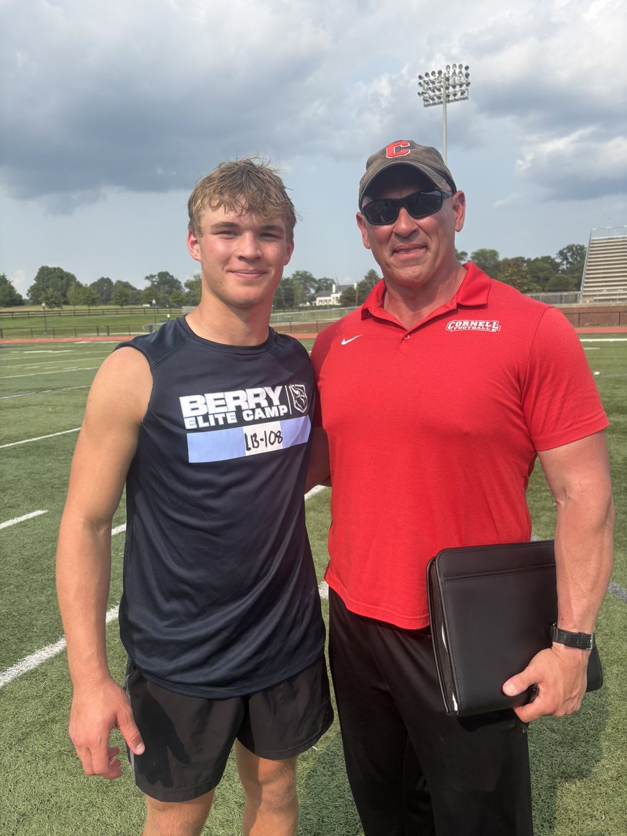 ColtonBogan's tweet image. Thank you @BerryFootball! Had an amazing camp with the opportunity to talk to some incredible coach’s! @Coachward1 @CoachOsbey @David_Hickson @Coach_McCorkle @David_Josephson @FB_CoachElliott @TerryUrsin