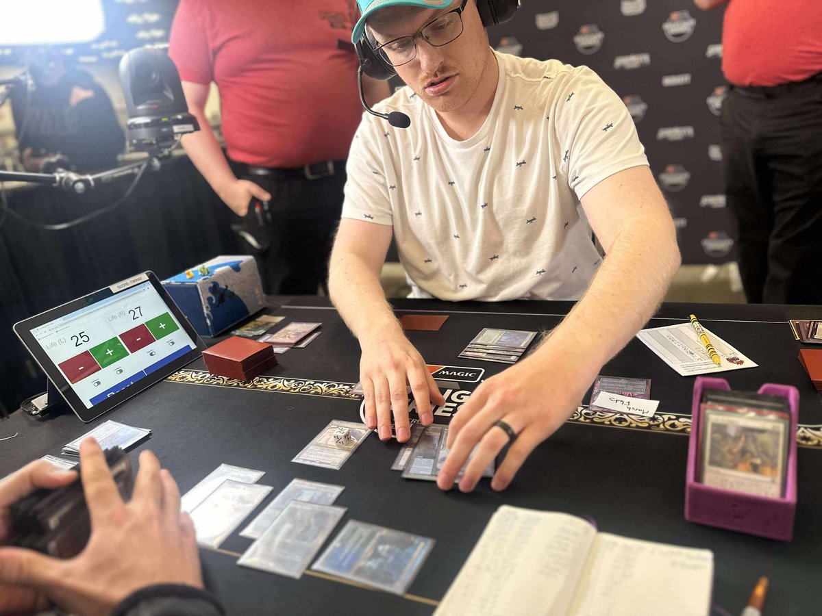 PlayMTG's tweet photo. We have a winner at #SpotlightSecretLair! Hunter Ovington (Broodscale Combo) defeats Andrew Bailey (Reanimator) in the finals at #SCGINDY! 

Congratulations to Ovington, who not only qualified for the Pro Tour but also earned the opportunity to consult on a future Secret Lair! https://t.co/KR39DSxBk9