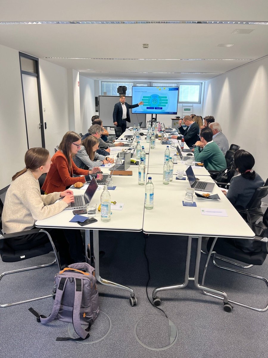 TwinVectorEU tweet media