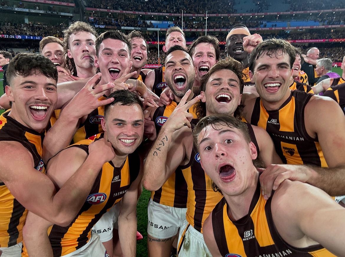 Where’s the HOKball? The Hollywood? The chaos? The set plays? The selfies? The run-and-gun off half-back?

After last night's loss against the Pies, the HI team is left asking ... where's the fun?

Full recap below 👇