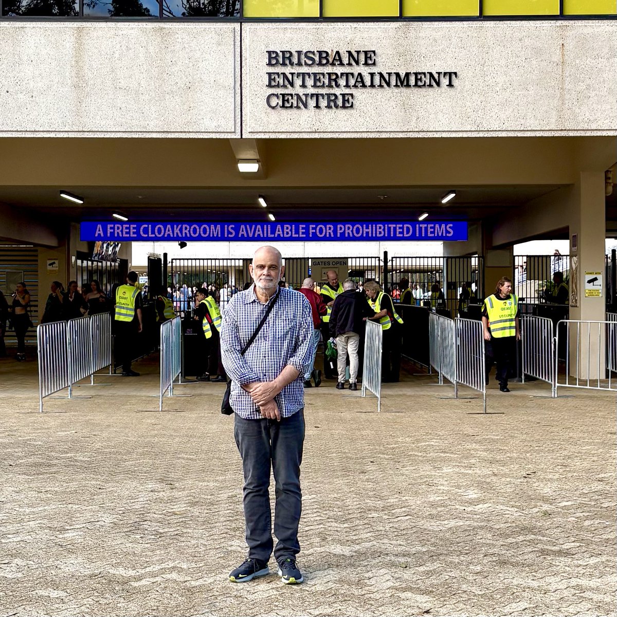 JeffAdamsNZ's tweet image. Do you hear the people sing?