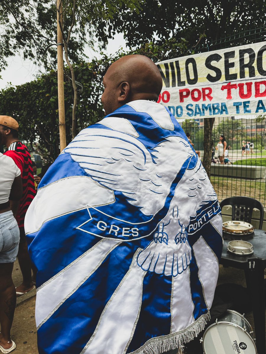 diego_vaz's tweet photo. nunca vão tirar a Portela do Nilo Sérgio.
e o Nilo Sérgio nunca vai sair da Portela. https://t.co/CTvk9uFq6c