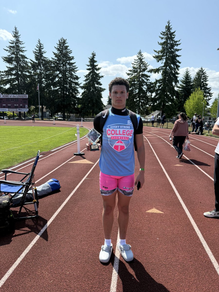 Ashton Pillard (@ashtonpillard) on Twitter photo Thank you to <a href="/BrandonHuffman/">Brandon Huffman</a> <a href="/Ryan_Clary_/">Ryan Clary</a> <a href="/Murdock_02/">Frank Murdock</a> and the other coaches at the Averystrong show case for allowing me to come out and show my skills and get underclass men MVP for the Tight End group. Thank you to <a href="/BrandonHuffman/">Brandon Huffman</a> <a href="/Ryan_Clary_/">Ryan Clary</a> <a href="/Murdock_02/">Frank Murdock</a> and the other coaches at the Averystrong show case for allowing me to come out and show my skills and get underclass men MVP for the Tight End group.