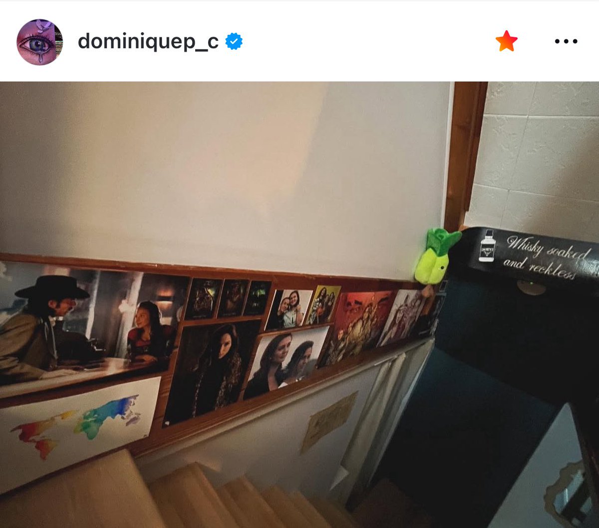 peacemaker29's tweet photo. Dom’s Earpy basement and their tribute to Mel and the rest of the Earp family, please 😭🥹🫠

#WynonnaEarp #EarpSistersSunday #Vengeance https://t.co/EiAfbKAAhp