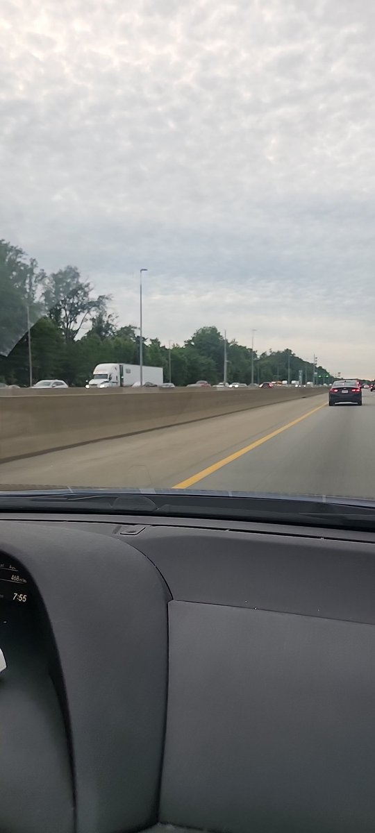 angelgrk's tweet photo. .@VaDOTNOVA is so dumb.

It's a parking lot going south every effing Sunday and no traffic going north.

Guess which way the Express lane is going?

Backwater hicks who overcharge. Flip the effing lanes dumbasses. https://t.co/yEZBW3CBIy