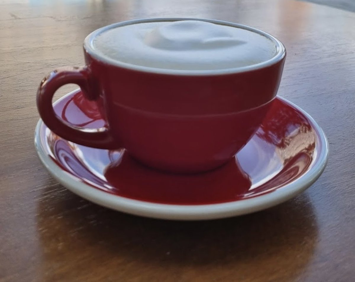 Кофегоо уугаад өдрийг эрч хүчтэй өнгөрүүлээрэй