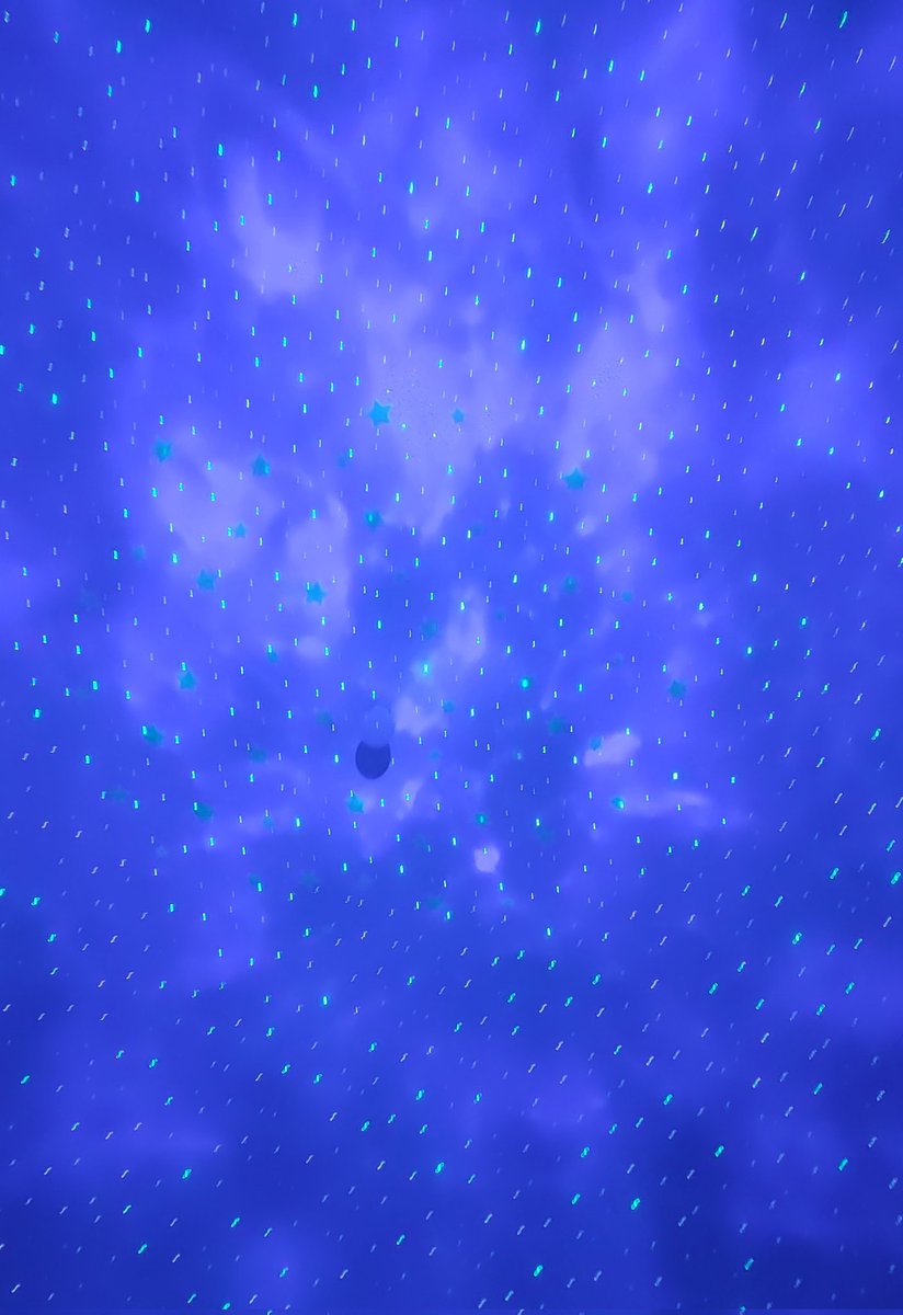 J'adore le plafond de mon bureau de nuit