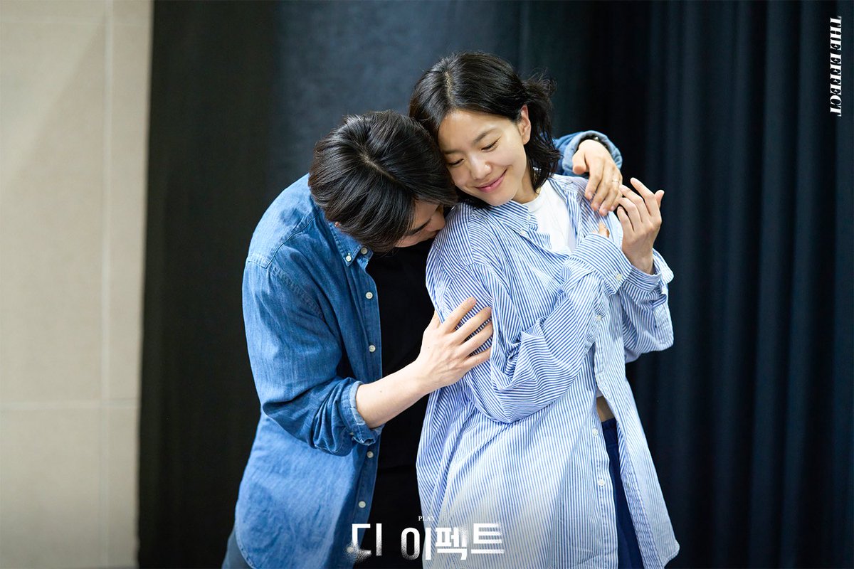 [연극] 디 이펙트 / The Effect👤

📷연습 사진 공개 

❙ 코니 홀 X 트리스탄 프레이 

지금 네 감정을 말해 줘.
#연극 #디이펙트 #The_Effect

2025.06.10 - 08.31
놀 서경스퀘어 스콘 2관(구. 인터파크 서경스퀘어)