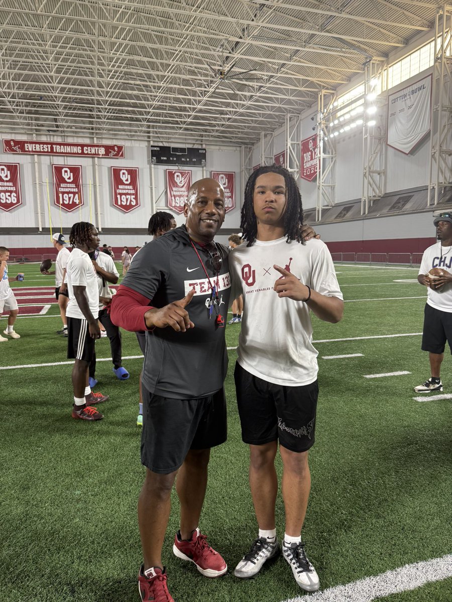 Isaac E Woodard (@isaac_w27_) on Twitter photo Had a great time getting coached up by <a href="/CoachEmmett/">Emmett Jones</a> and thankful to <a href="/CoachVenables/">Brent Venables</a> and <a href="/OU_Football/">Oklahoma Football</a> Had a great time getting coached up by <a href="/CoachEmmett/">Emmett Jones</a> and thankful to <a href="/CoachVenables/">Brent Venables</a> and <a href="/OU_Football/">Oklahoma Football</a>
