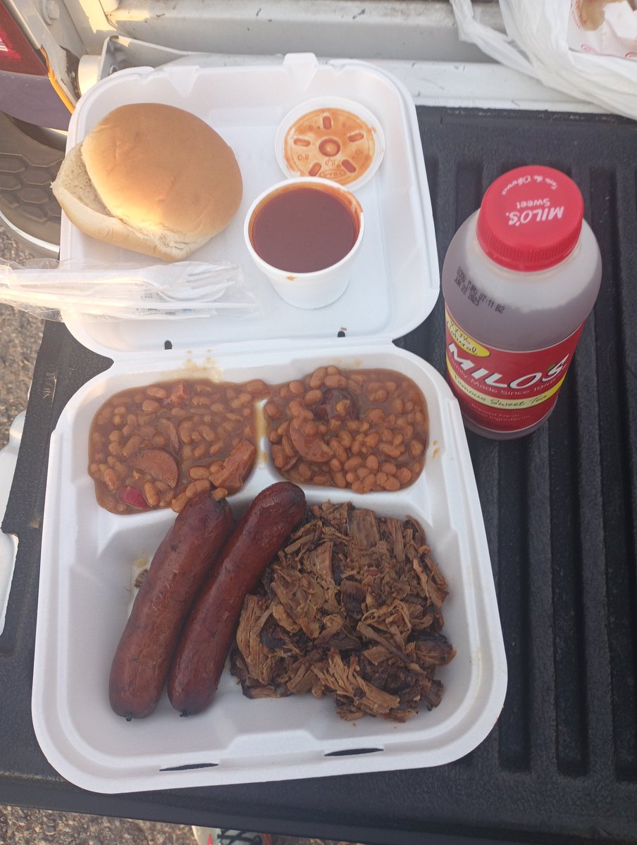 WJMunchies's tweet photo. Tay's BBQ
Moss point , MS
6.1/10
$$ https://t.co/FUXzANBfqX