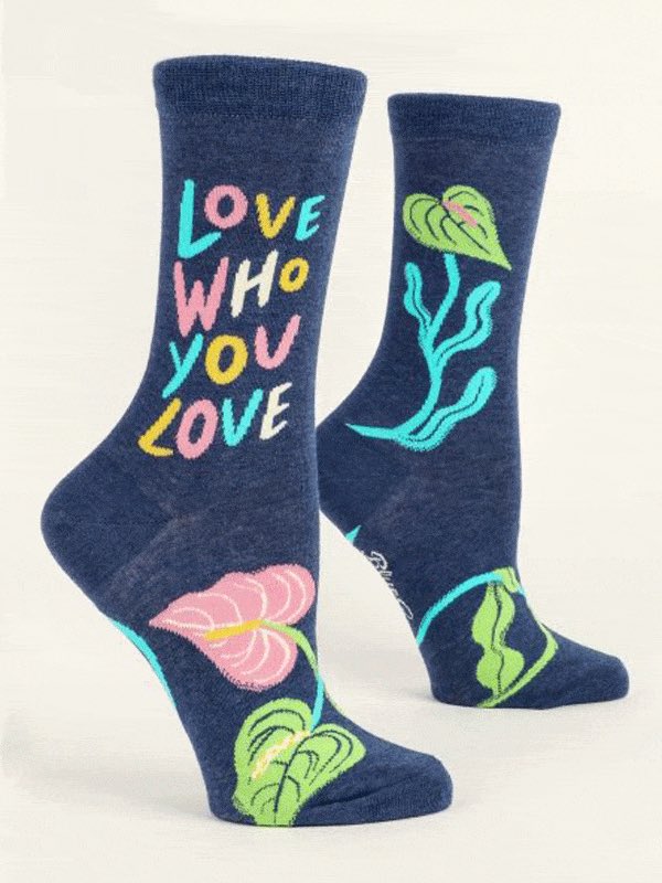 theVspotAUS's tweet image. It’s no one’s business who you love.

Love who you love 🥰 

Happy Pride Month 🌈

#EOFY #sale #statementsocks 

thevspot.com.au/search?q=love+…