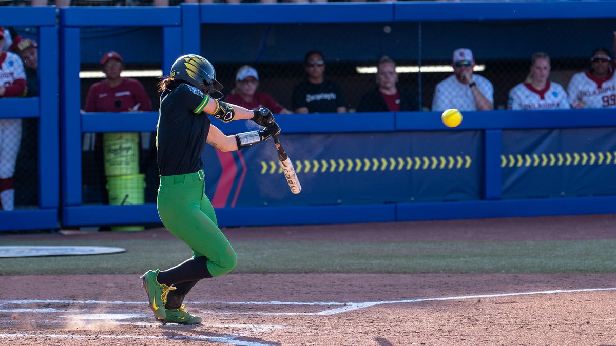 Oregon Softball (@oregonsb) on Twitter photo Second hit of the day for <a href="/KaylynnJ2024/">Kaylynn Jones (kdub)</a>, but she's left on 1st.
Oklahoma leads 3-1 as we go to B4.
#GoDucks | #Version7 Second hit of the day for <a href="/KaylynnJ2024/">Kaylynn Jones (kdub)</a>, but she's left on 1st.
Oklahoma leads 3-1 as we go to B4.
#GoDucks | #Version7