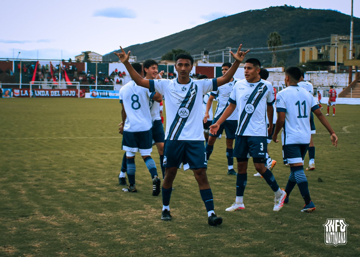 InfoAntoniana's tweet photo. 𝗧𝗼𝗿𝗻𝗲𝗼 𝗔𝗻𝘂𝗮𝗹 𝗔𝗽. '𝟮𝟱 - Fecha 7

Villa Primavera 0-4 𝗝𝘂𝘃𝗲𝗻𝘁𝘂𝗱 𝗔𝗻𝘁𝗼𝗻𝗶𝗮𝗻𝗮
⚽️ Jorge Bustamante
⚽️ José Figueroa x2
⚽️ Lautaro Oliva

📸 | @camm__floress

#InfoLocal #JuventudAntoniana #Santo #LosPibes #LigaSalteña #TorneoAnual https://t.co/Jl07UTlMlx