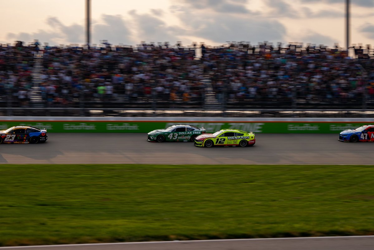 LEGACY MOTOR CLUB (@legacymotorclub) on Twitter photo Man on the move! <a href="/Erik_Jones/">Erik Jones</a> makes it through the wreck that brought out the caution on lap 119, moving up to P6. Man on the move! <a href="/Erik_Jones/">Erik Jones</a> makes it through the wreck that brought out the caution on lap 119, moving up to P6.