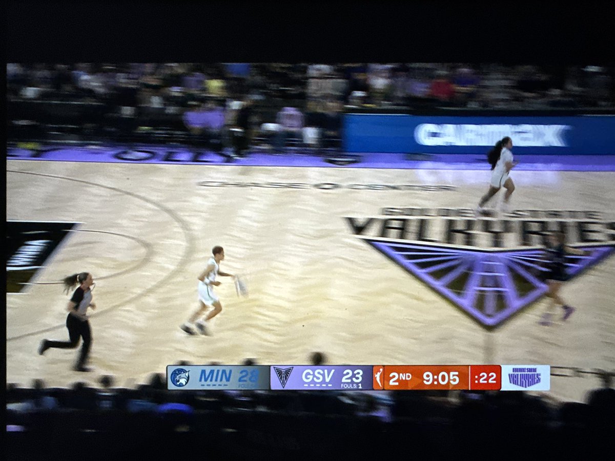 Clark_Camp's tweet photo. hey @WNBA you’re really under the microscope right now. please make sure we can read the score if we tune in. it’s the least you can do.
@minnesotalynx @valkyries #wnba https://t.co/YZjOBD6N7x