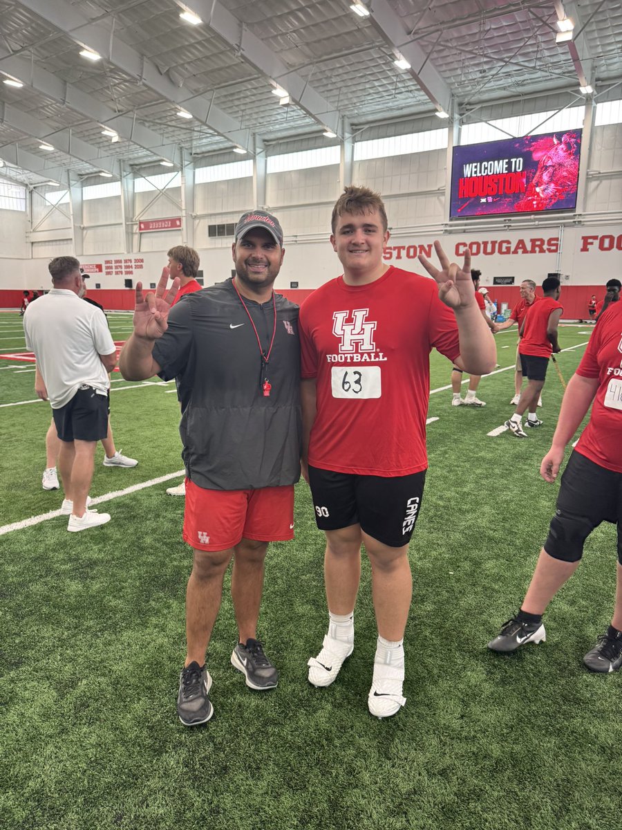 noahtatersmith1's tweet image. Had a great time at the University of Houston camp! Huge thanks to @Emannaghavi and @CoachWEFritz for the work and help. Grateful for the opportunity to compete and work!
@UHCougarFB @IC_PioneersFB @ICHS_Sports