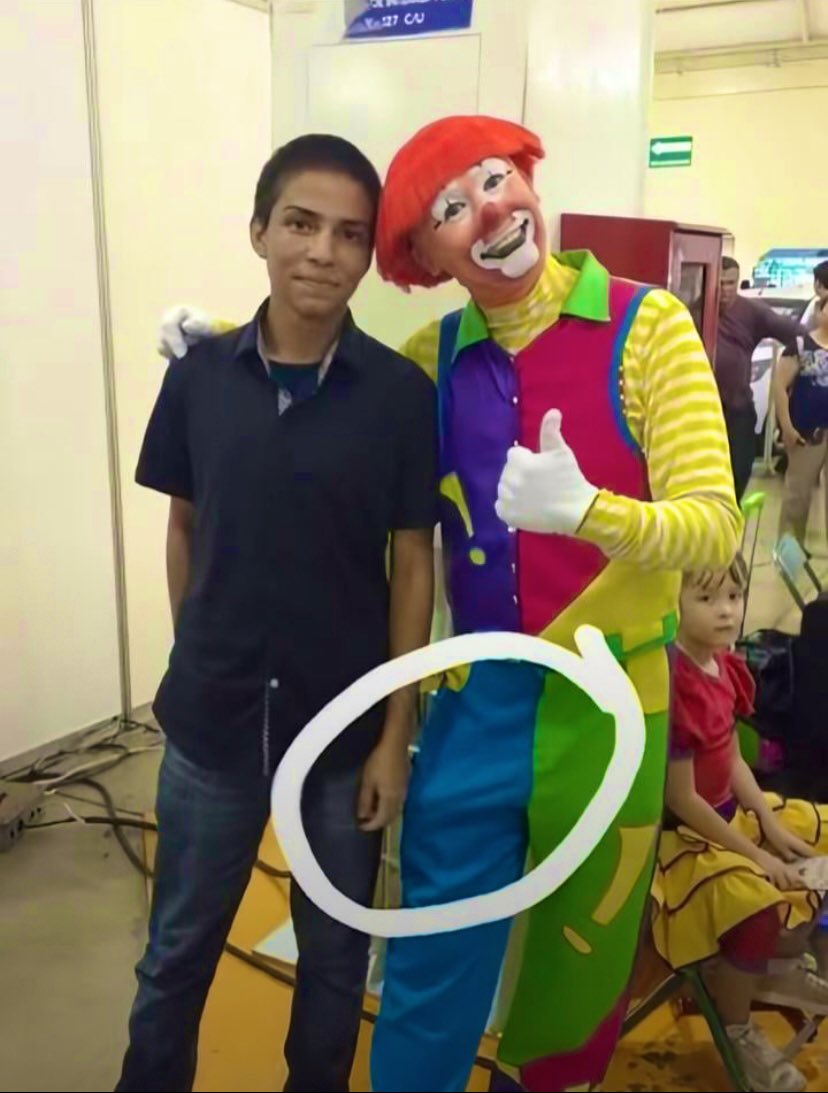 ëL Niñö Prëcöz (@3lpibitopr3c0z) on Twitter photo <a href="/malamen_toxic/">Mr. Mar-iguano</a> <a href="/Inmoral_correct/">Inmoralmente correcto.🇲🇽</a> <a href="/MDOctopus/">Octopus</a> <a href="/ruco_inmortal/">ElRucoInmortal</a> <a href="/El_tioConcho/">𝕏 Koncha’s (Bimbo) 𝕏</a> <a href="/jhonysee007/">el Jhony see</a> <a href="/Leonard52805475/">Leonardo Vargas</a> <a href="/TioCharlie0002/">Tio Charlie 2.0</a> <a href="/SantosL22651573/">Santos Laguna</a>
<a href="/jakemhombre/">Jake “El Chulo” Muyhombre©</a> <a href="/sinvaledores/">Sir Paul Mcana Salgado</a> <a href="/romano05bis2/">romano05bis2</a> <a href="/Stuart_elminion/">Stuart Marín, to te lo juro que yo no fui</a> <a href="/OldManMachine/">OldManMachine</a> <a href="/elazulrey27/">Mr. Rey Azul</a>
Y desde entonces a <a href="/Wolftankee/">Margareeeeeeteeeee!!!</a> le gustan los payasos <a href="/malamen_toxic/">Mr. Mar-iguano</a> <a href="/Inmoral_correct/">Inmoralmente correcto.🇲🇽</a> <a href="/MDOctopus/">Octopus</a> <a href="/ruco_inmortal/">ElRucoInmortal</a> <a href="/El_tioConcho/">𝕏 Koncha’s (Bimbo) 𝕏</a> <a href="/jhonysee007/">el Jhony see</a> <a href="/Leonard52805475/">Leonardo Vargas</a> <a href="/TioCharlie0002/">Tio Charlie 2.0</a> <a href="/SantosL22651573/">Santos Laguna</a>
<a href="/jakemhombre/">Jake “El Chulo” Muyhombre©</a> <a href="/sinvaledores/">Sir Paul Mcana Salgado</a> <a href="/romano05bis2/">romano05bis2</a> <a href="/Stuart_elminion/">Stuart Marín, to te lo juro que yo no fui</a> <a href="/OldManMachine/">OldManMachine</a> <a href="/elazulrey27/">Mr. Rey Azul</a>
Y desde entonces a <a href="/Wolftankee/">Margareeeeeeteeeee!!!</a> le gustan los payasos