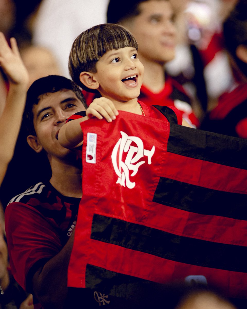 Flamengo's tweet photo. Mais um show da Nação no Maraca! 64.900 presentes para #FLAxFOR. Não a toa, a gente sempre reafirma: #QueTorcidaÉEssa!

📸: Gilvan de Souza/CRF e Adriano Fontes/CRF https://t.co/cwMnIXcEfP