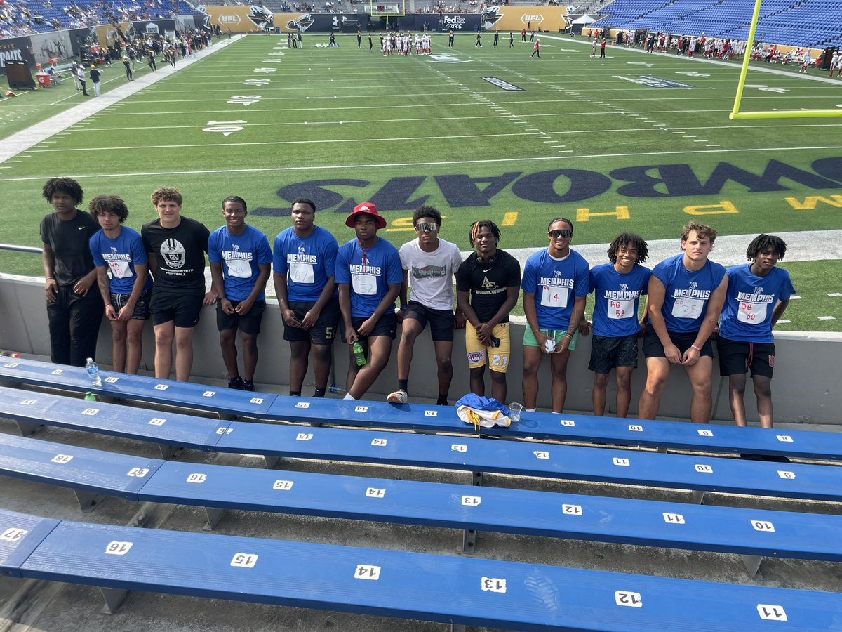 Golden Gang Football (@jhshurricanefb) on Twitter photo Some of the guys enjoyed <a href="/MemphisFB/">Memphis Football</a> camp today where they got better with a ton of reps! Then, thanks to <a href="/ItsJayAdams/">Jonathan Adams</a> they got to watch him and the <a href="/USFLShowboats/">Memphis Showboats</a> play!
#TOUGH #EPED Some of the guys enjoyed <a href="/MemphisFB/">Memphis Football</a> camp today where they got better with a ton of reps! Then, thanks to <a href="/ItsJayAdams/">Jonathan Adams</a> they got to watch him and the <a href="/USFLShowboats/">Memphis Showboats</a> play!
#TOUGH #EPED