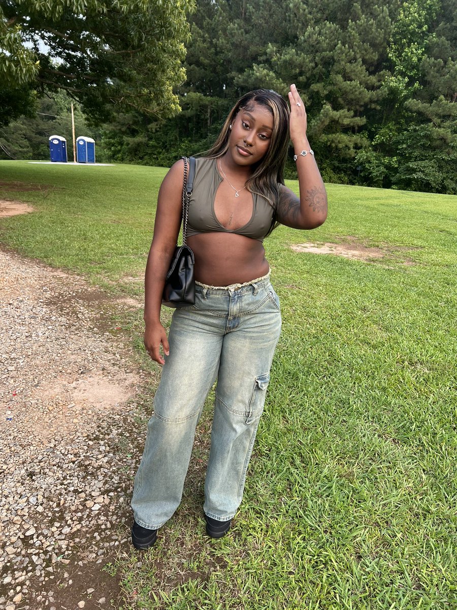 pretty in the face .