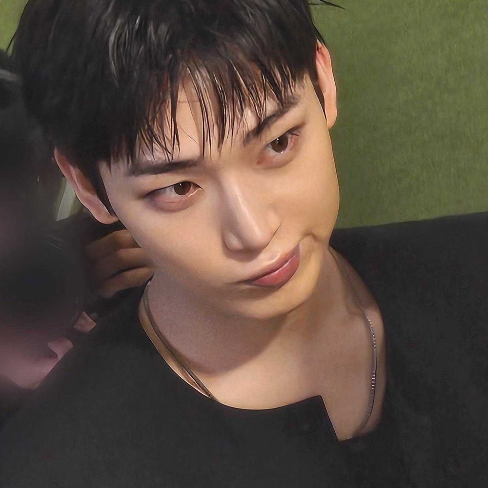 ksnfangs's tweet image. he’s just a little guy