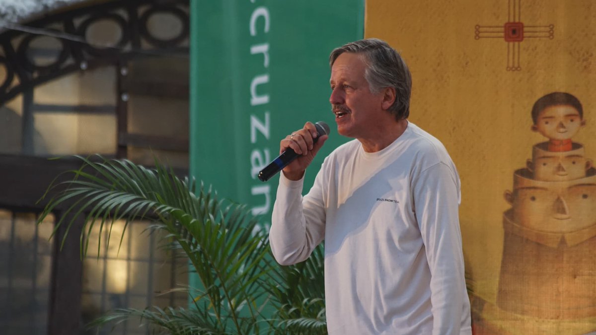 Así se vivió De Diablo guardián a El último en morir. Xavier Velasco en conversación con Juan Carlos García Rodríguez

¡Gracias por ser parte de la #FILU2025!