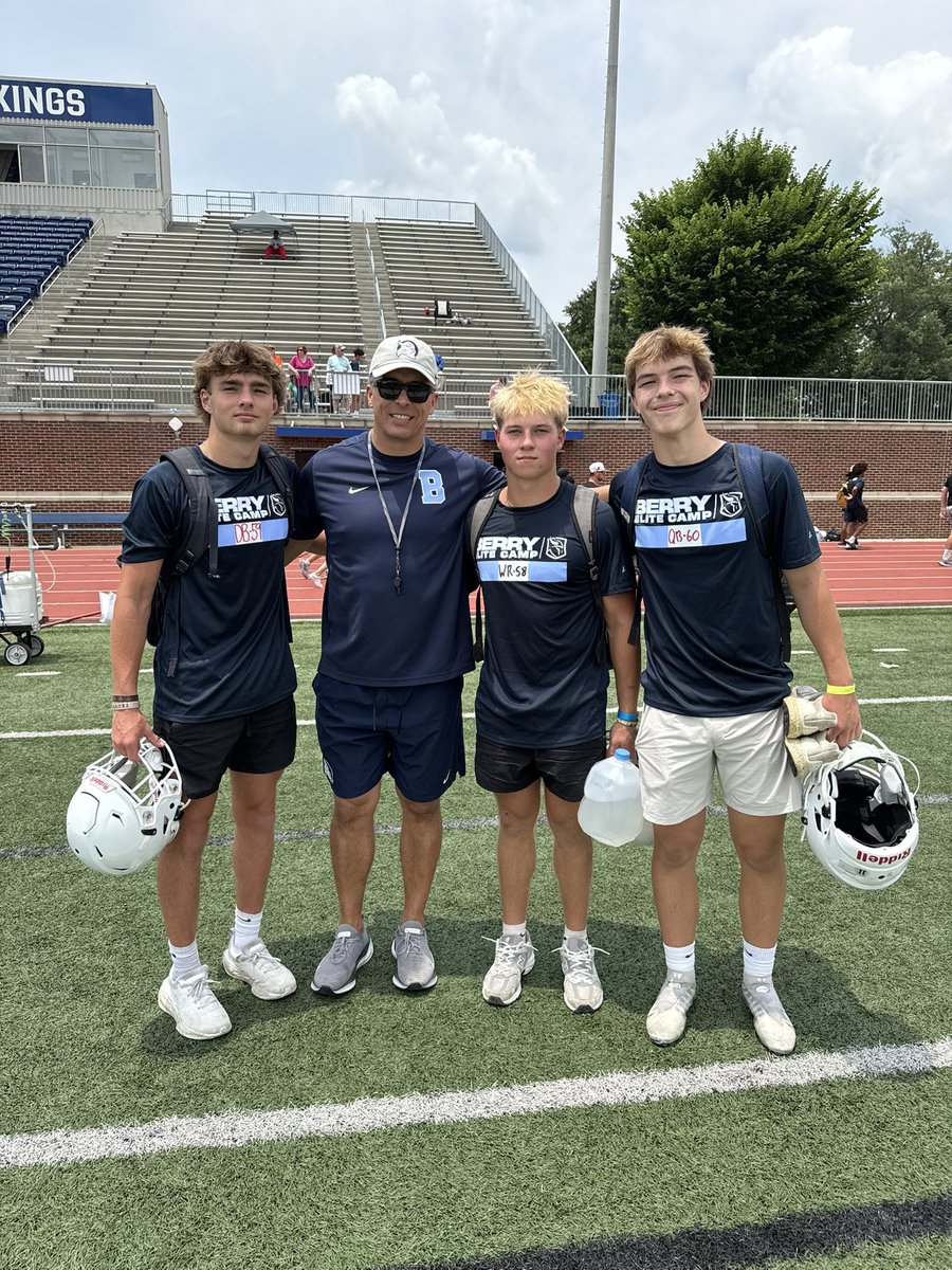 Frank Young (@frankyoung2027) on Twitter photo Thank you <a href="/BCCoachK/">Tony Kunczewski</a> and <a href="/CoachMaxJames/">Coach Max James</a> for the opportunity to get some reps in before summer practice starts tomorrow! It’s always a good day when you get to compete alongside <a href="/JDxRussell/">JD</a> and <a href="/AustinPenrod02/">Austin Penrod</a>
<a href="/CoachWilliams22/">Trevor Williams</a> <a href="/CoachBoPage/">Bo Page</a> <a href="/FtballAtTheView/">Creekview Grizzly Football</a> <a href="/TheViewRecruits/">Creekview Football Recruiting</a> Thank you <a href="/BCCoachK/">Tony Kunczewski</a> and <a href="/CoachMaxJames/">Coach Max James</a> for the opportunity to get some reps in before summer practice starts tomorrow! It’s always a good day when you get to compete alongside <a href="/JDxRussell/">JD</a> and <a href="/AustinPenrod02/">Austin Penrod</a>
<a href="/CoachWilliams22/">Trevor Williams</a> <a href="/CoachBoPage/">Bo Page</a> <a href="/FtballAtTheView/">Creekview Grizzly Football</a> <a href="/TheViewRecruits/">Creekview Football Recruiting</a>