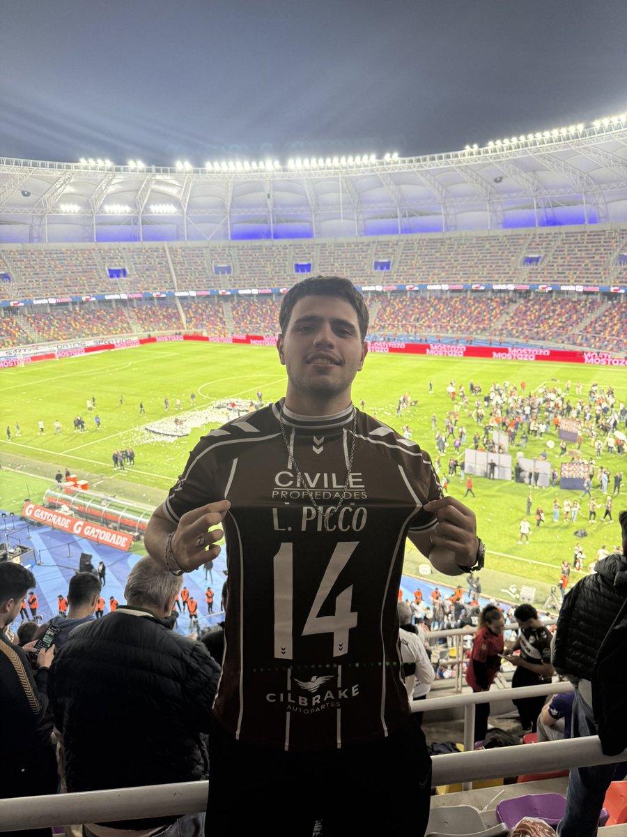 No hay palabras para agradecer esto
01/06/2025 : PLATENSE CAMPEÓN 🤎🌟🤍