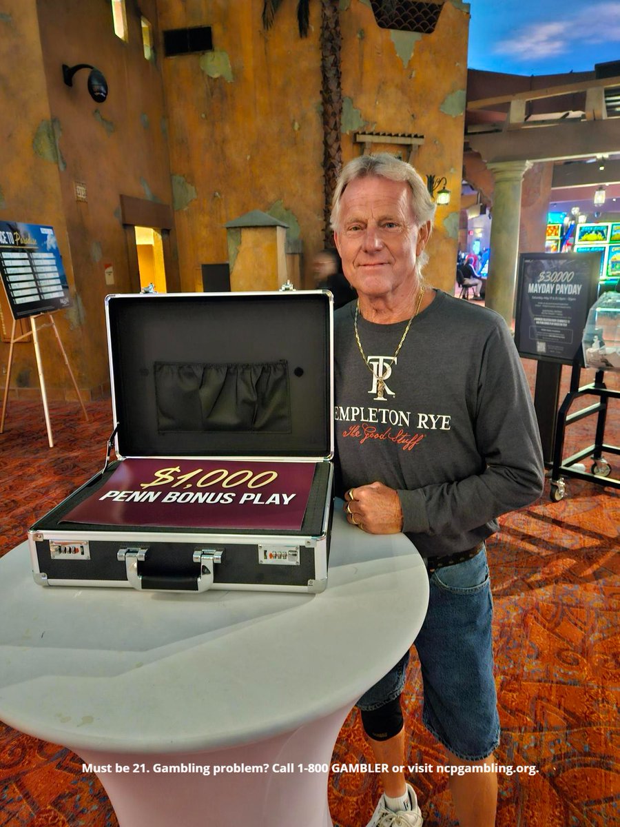 We wrapped up Take It or Leave It on a high note! 💼 Congratulations to Randall for taking home a suitcase filled with $1,000 PENN Bonus Play! 🤑