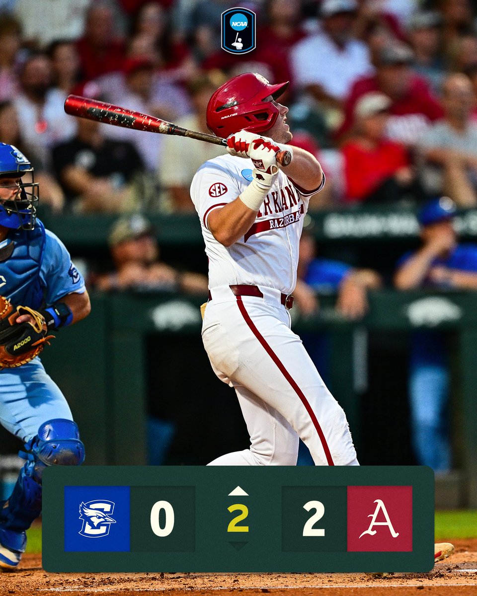 RazorbackBSB's tweet photo. Back to mashin' at Baum-Walker! https://t.co/DimryHwh3f