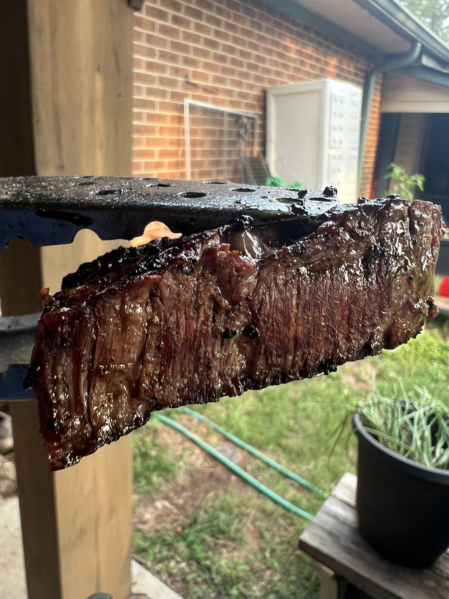 EusaK9's tweet image. Had to cook a single for my friend before he had to take off for the week!  Filet cooked in the duck fat with a touch of fresh rosemary!