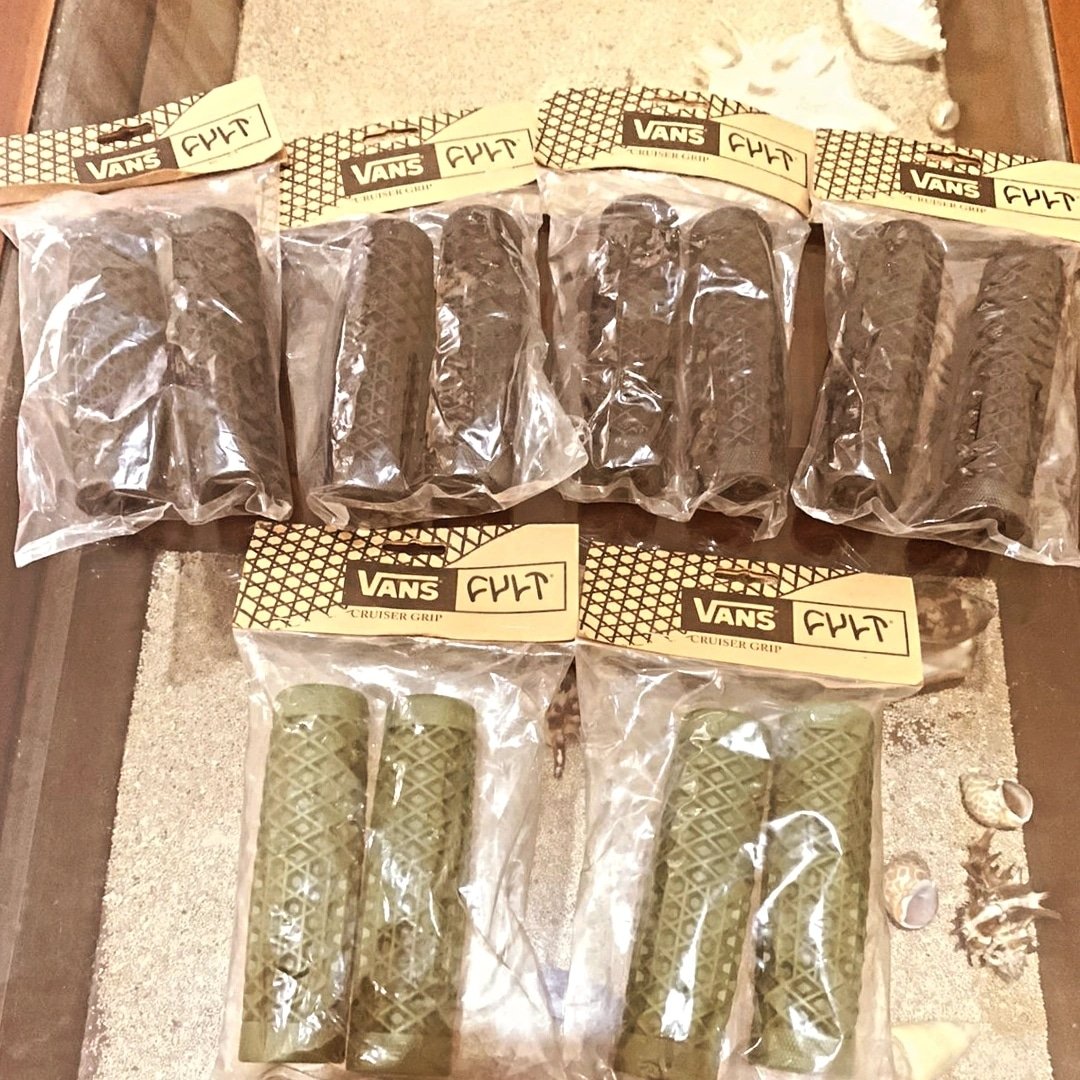 dwinartos.shop tweet media